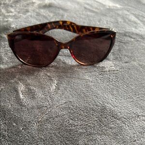 Oscar de la RENTA SUNGLASSES